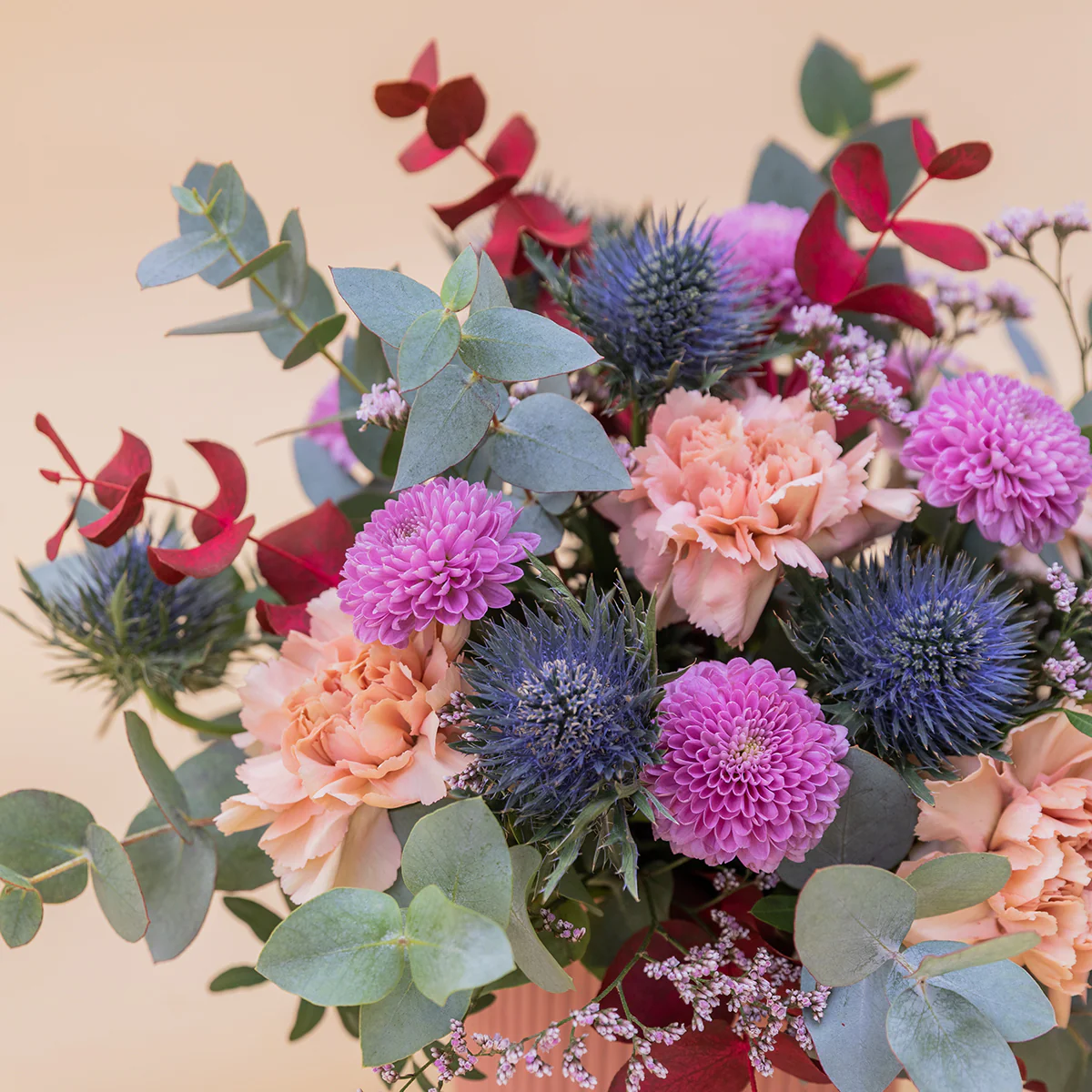 Arreglo de Flores con Libreta y Tarjeta - Image 4